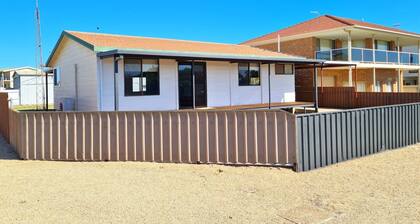 Wilgra By The Beach, Port Victoria