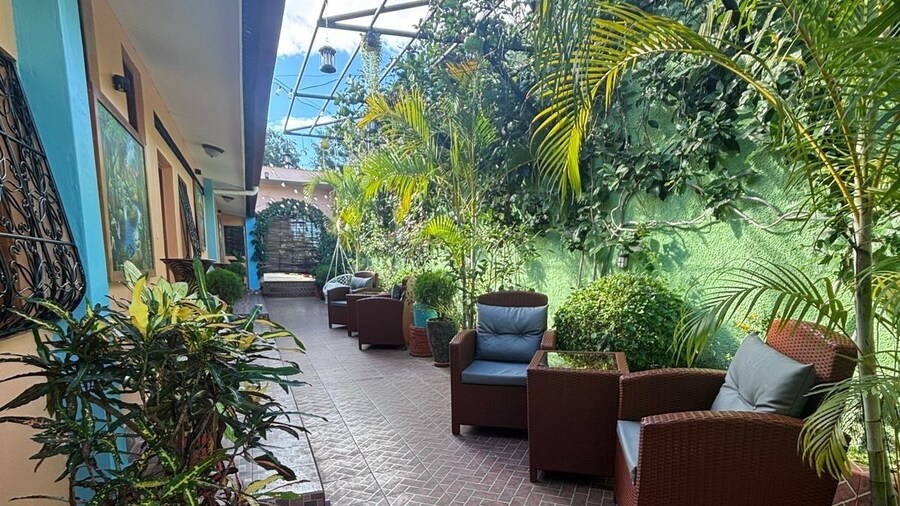 GRANADOS GUEST HOUSE