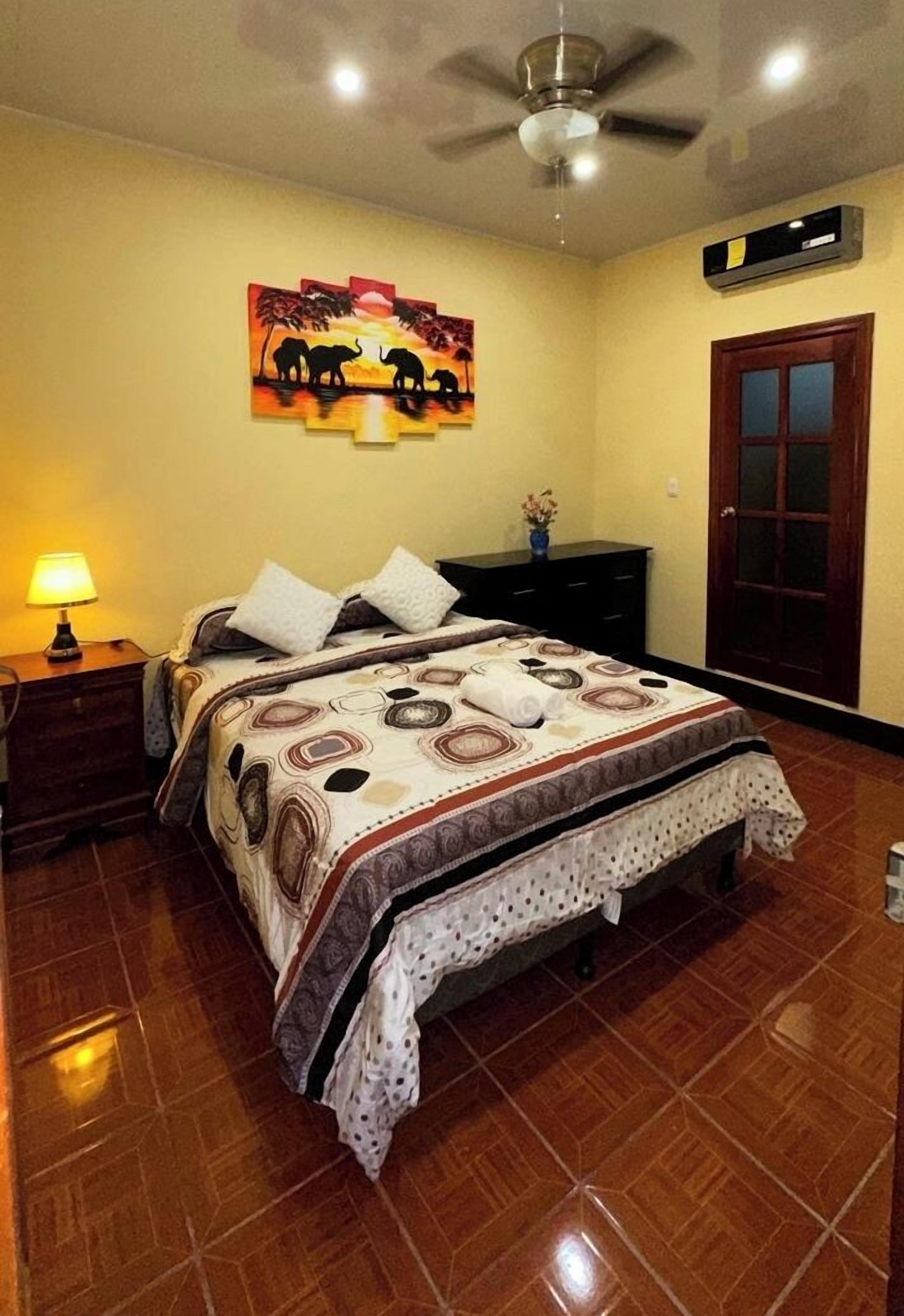 Photo - Granados Guest House