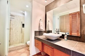 Bathroom - Seaside Condo by Solymar (Cancun)