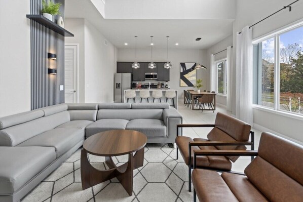 Télévision, baby-foot