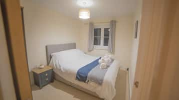3 bedrooms, iron/ironing board, free WiFi, bed sheets
