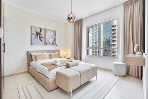 2 室のベッドルーム、デスク、アイロン / アイロン台、WiFi (無料)