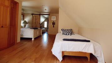 3 bedrooms, WiFi, bed sheets