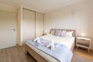 1 Schlafzimmer, Bügeleisen/Bügelbrett, Reisekinderbett, Internetzugang