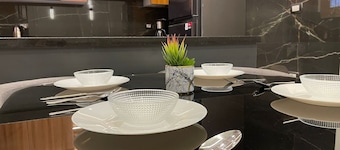 2-bedroom house in gorgeous Cairo Governorate with AC, WiFi