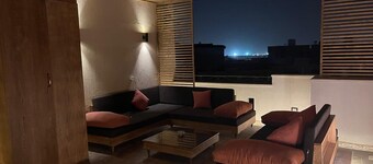 2-bedroom house in gorgeous Cairo Governorate with AC, WiFi