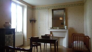 3 bedrooms, internet