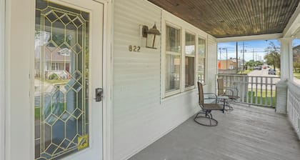 Super Cute & Sweet Home in Ferndale With 3 Bed 2Full Baths, Big TV, Bonus Room