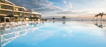 Aria Ocean Beachfront Condos