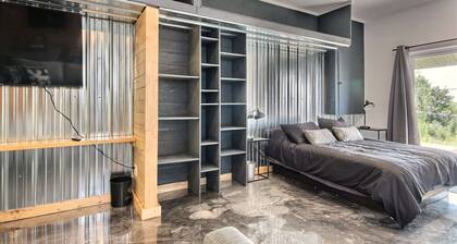 Cozy charming winter Studio for skiers Mt Ste-Anne @ 2 km and Le Massif @ 35km