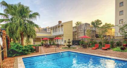 SUPER BOWL WEEK DEAL IN NEW ORLEANS HISTORIC GARDEN DISTRICT