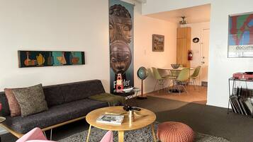 Comfort Apartment, 1 Bedroom, Patio, Mountain View #5 | Living area