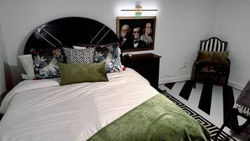 4 makuuhuonetta, silitysrauta/-lauta, Wi-Fi, vuodevaatteet