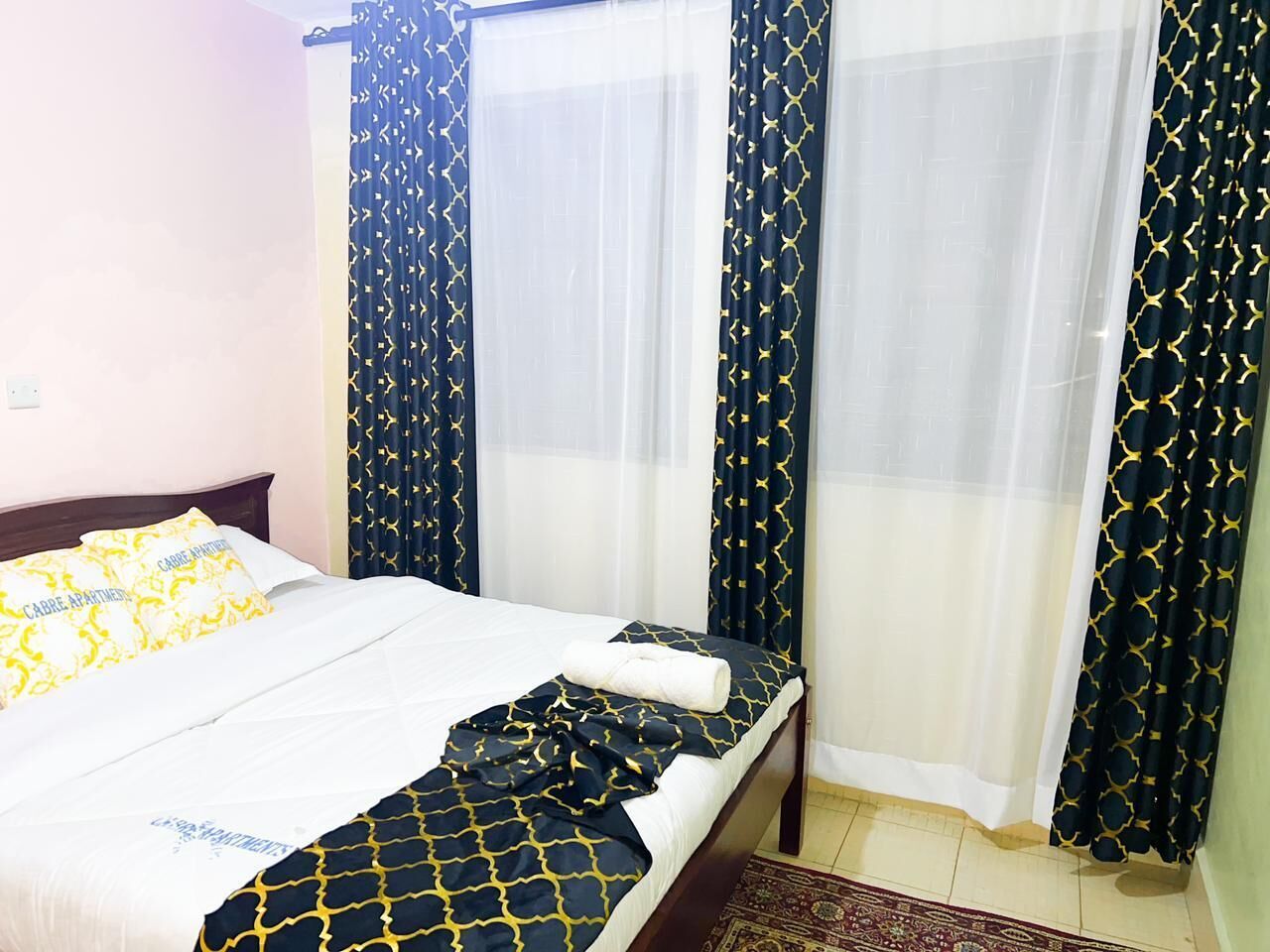 2 bedrooms, WiFi, bed sheets