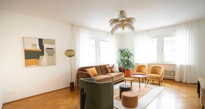 Seahorse, stylish apartment centrally located in Ulm, 3 bedrooms, kitchen, bathroom