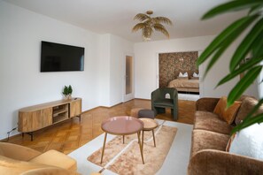 3 Schlafzimmer, Bügeleisen/Bügelbrett, WLAN, Bettwäsche