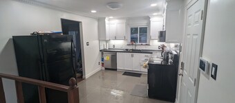 Nice and Quiet Place close to Bramalea Center and Shopping Center.