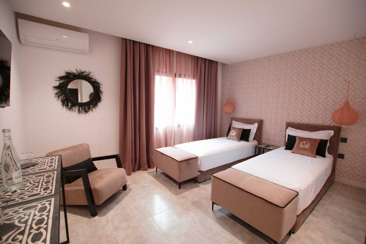 Kaliteli yatak takımı, ses yalıtımı, beşik/çocuk yatağı