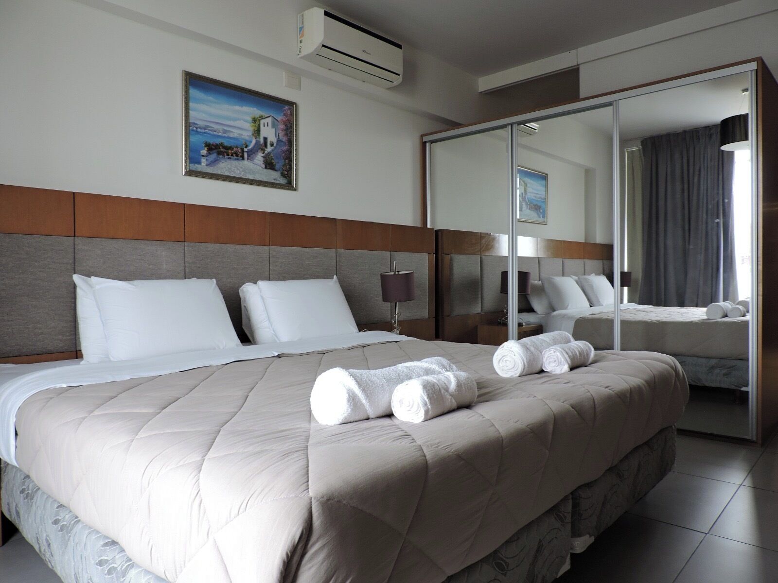 经典公寓, 阳台, 花园景观 | 1 多间卧室、遮光窗帘、隔音、免费 WiFi