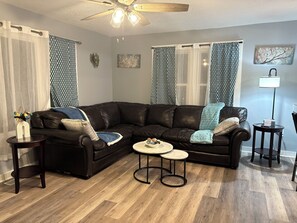 Smart TV - Charming 4-bedroom house with AC and WiFi in Dyersburg (Dyersburg)
