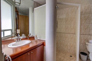 Bathroom - Grupo Kings Suites Duraznos 78 (Mexico City)