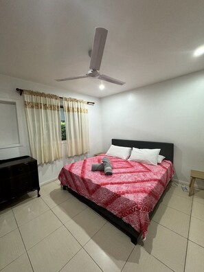3 Schlafzimmer, Bügeleisen/Bügelbrett, WLAN, Bettw äsche
