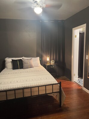 2 dormitorios, tabla de planchar con plancha, wifi y ropa de cama