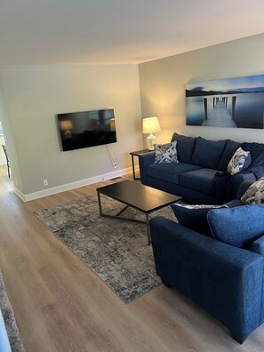 Living area - Nashville/Franklin Duplex Unit A (Franklin)