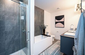 Condo | Bathroom