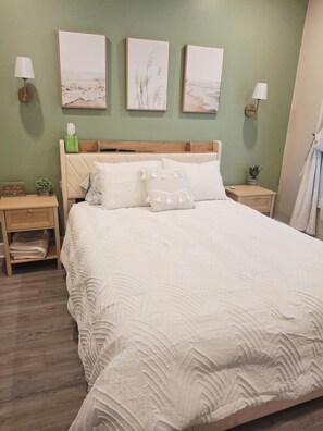 2 bedrooms, iron/ironing board, free WiFi, bed sheets - Stewards Blessing: (Myrtle Beach)