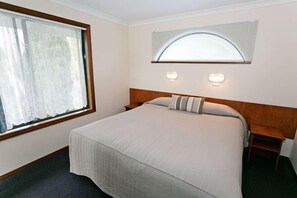 Cots/infant beds - Dolphin Lodge Albany - Self Contained Apartments at Middleton Beach (Middleton Beach)