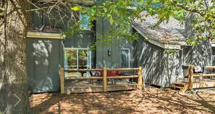 Come relax by the fireplace and enjoy skiing or a walk in the forest by the lake