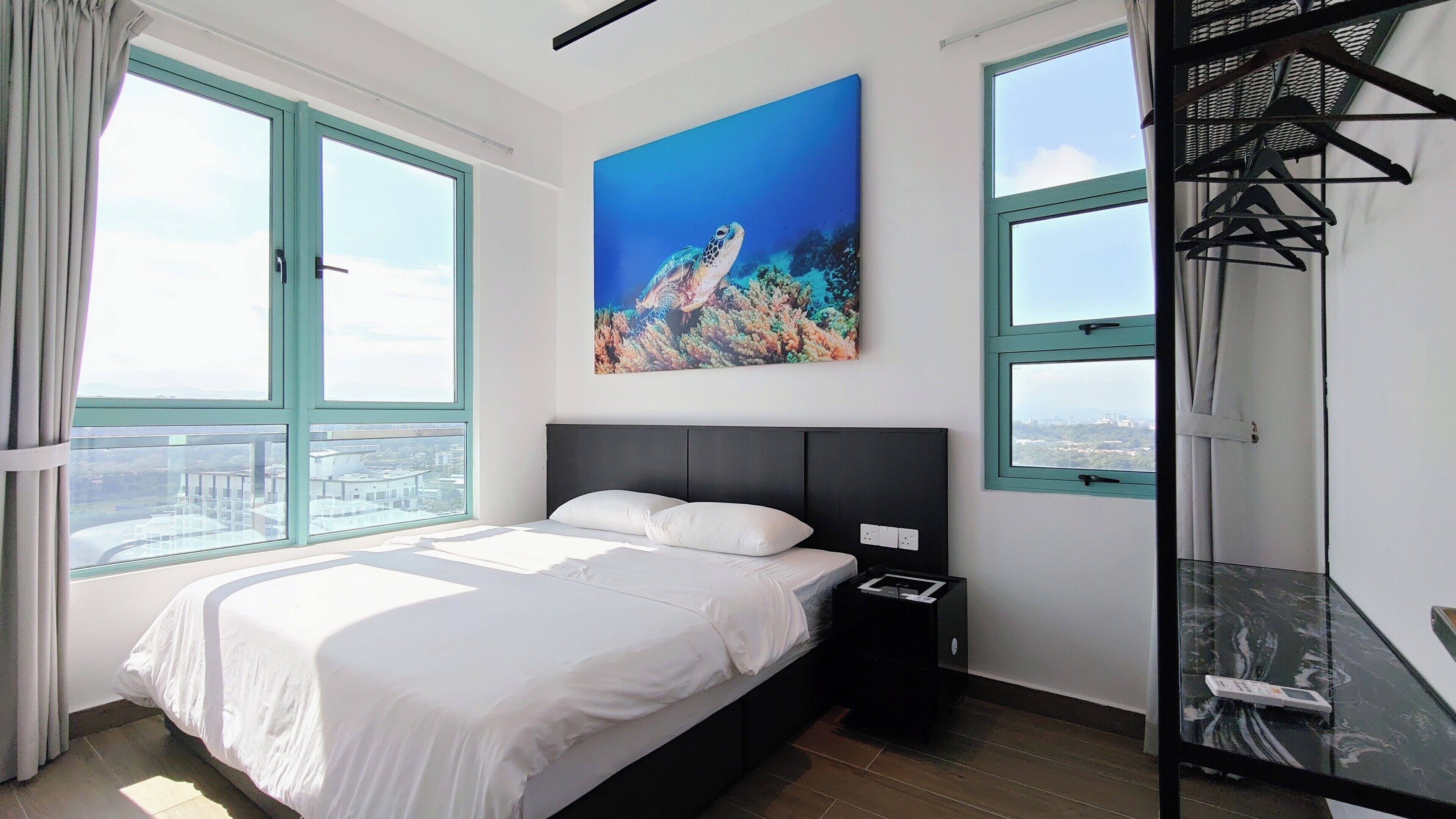 Deluxe Suite, Multiple Beds, Balcony, Sea View | Blackout drapes, free WiFi, bed sheets