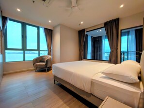 Family Duplex, 2 Bedrooms, Sea View, Corner