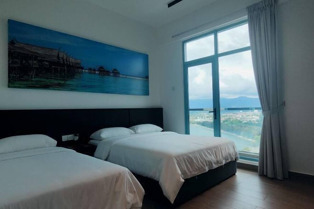 1 bedroom, individually decorated, individually furnished