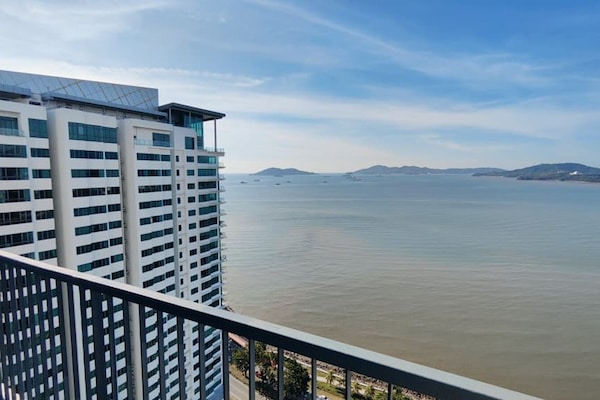 Duplex conforto, 2 quartos, vista para o mar, no canto | Vista da sacada