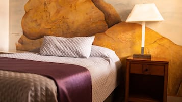 Basic Single Room | WiFi (free), bed sheets