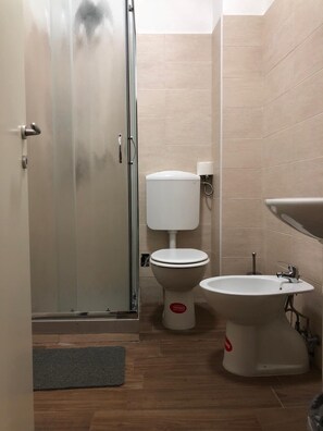 Bathroom - Hotel Corvetto (Milan)