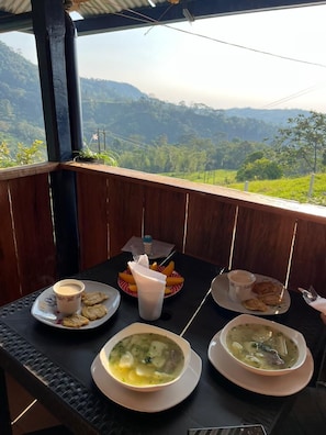 Khu phòng khách