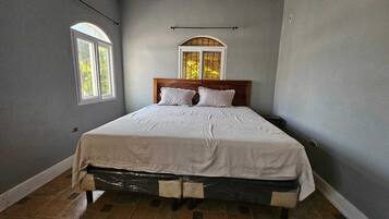 3 makuuhuonetta, Wi-Fi, vuodevaatteet