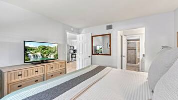 1 bedroom, iron/ironing board, travel cot, free WiFi