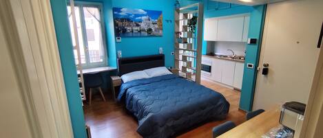1 bedroom, in-room safe, desk, WiFi
