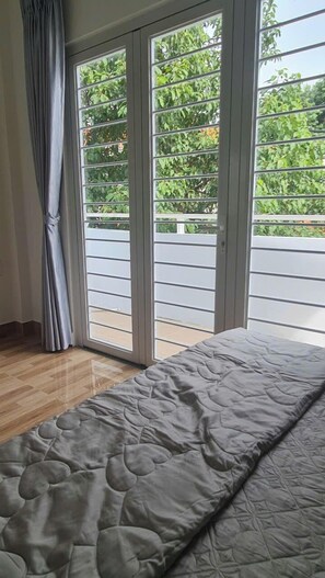 Lägenhet Comfort - balkong - utsikt mot innergården | 1 sovrum, ljudisolering och gratis wi-fi