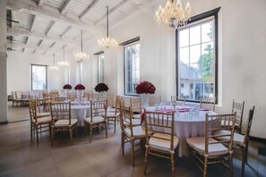 Restaurant - Petit Boutique Hotel Solo (Pasar Kliwon)