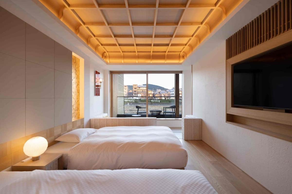 Premier Twin Room, Lounge access,Non-Smoking