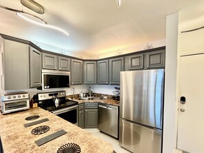 Fridge, microwave, oven, stovetop