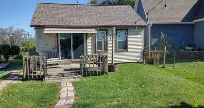 Cozy lakefront cottage. It’s a perfect getaway for a couple or a small family.