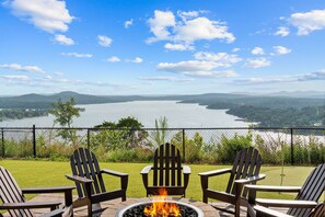 Terrace/patio - Luxury 8BR Table Rock Lake Lodge • Swim Spa • Sleeps 21 (Kimberling City)