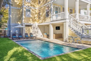 Pool - Experience luxury at 5 Periwinkle Lane, with private pool and a 5-minute walk to the beach! (Hilton Head Island)